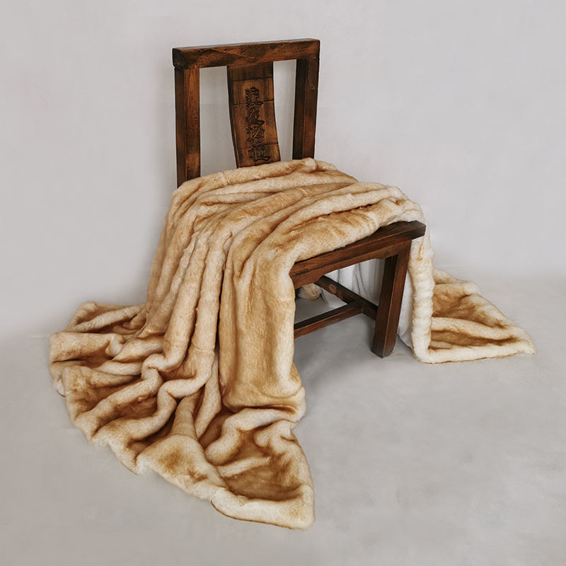 Luxurious Warmth: Faux Silver or Amber Fox Fur Blanket