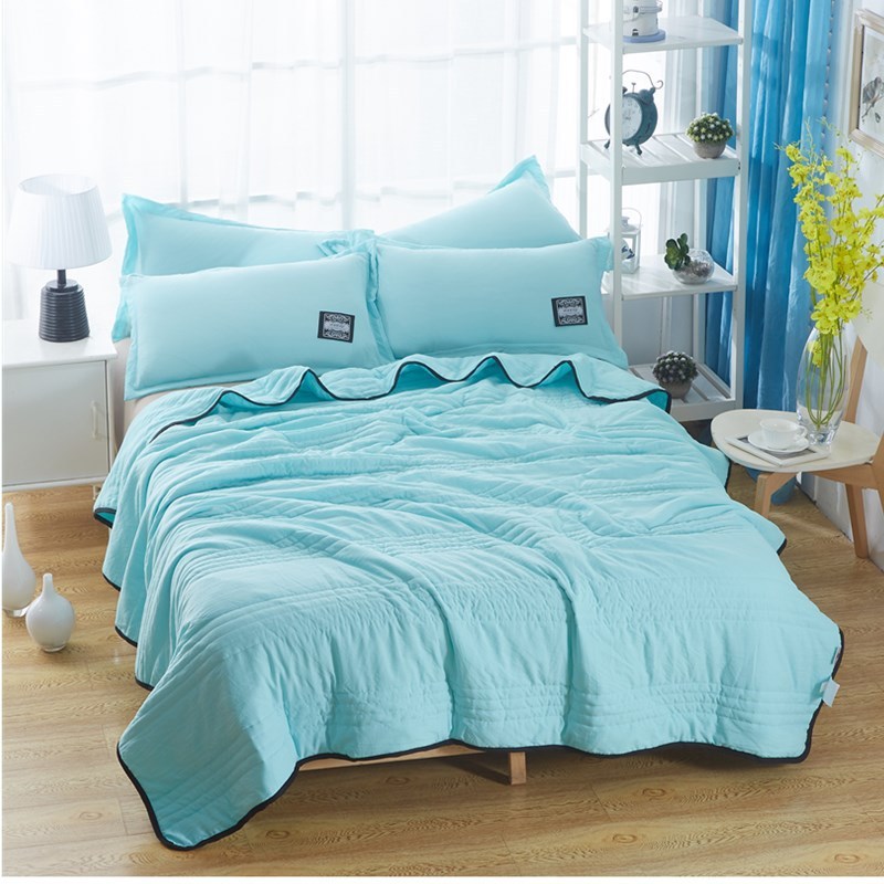 Stay Warm: Pure Warm Winter Balcony Quilt!