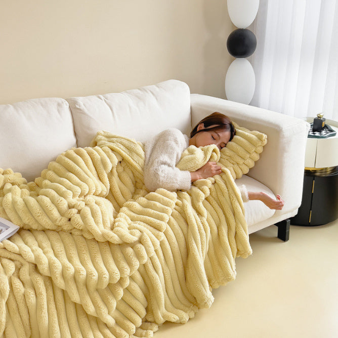 Velvet Luxury: Plush Fur Balcony Blanket